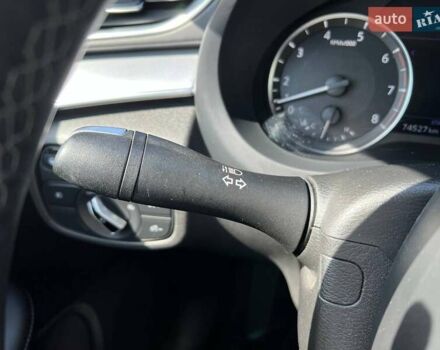 Белый Инфинити QX50, объемом двигателя 2 л и пробегом 75 тыс. км за 25490 $, фото 14 на Automoto.ua