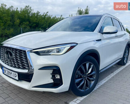 Белый Инфинити QX50, объемом двигателя 2 л и пробегом 74 тыс. км за 29700 $, фото 8 на Automoto.ua