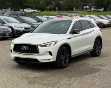 Белый Инфинити QX50, объемом двигателя 2 л и пробегом 14 тыс. км за 6300 $, фото 2 на Automoto.ua
