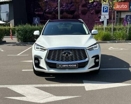 Белый Инфинити QX50, объемом двигателя 2 л и пробегом 75 тыс. км за 25490 $, фото 2 на Automoto.ua