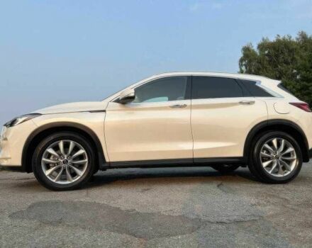 Белый Инфинити QX50, объемом двигателя 2 л и пробегом 56 тыс. км за 7300 $, фото 5 на Automoto.ua