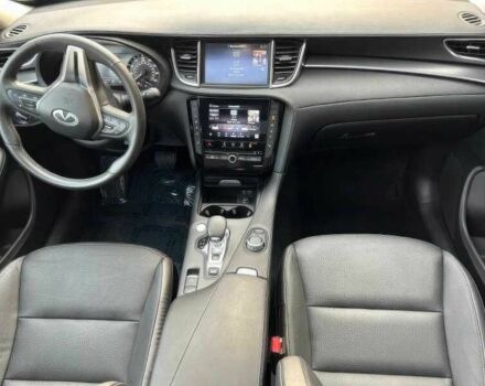 Белый Инфинити QX50, объемом двигателя 2 л и пробегом 56 тыс. км за 7300 $, фото 11 на Automoto.ua