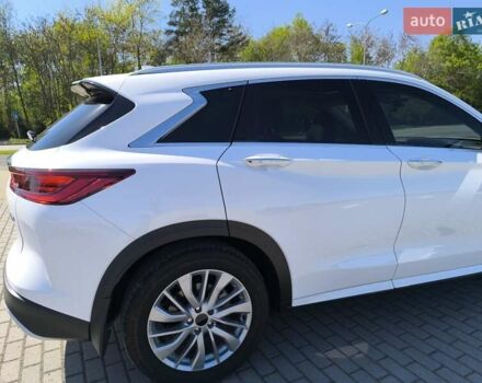 Белый Инфинити QX50, объемом двигателя 2 л и пробегом 14 тыс. км за 29800 $, фото 31 на Automoto.ua