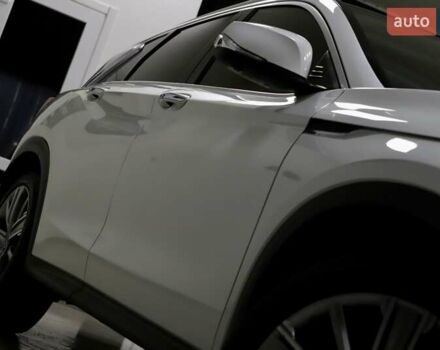 Белый Инфинити QX50, объемом двигателя 1.99 л и пробегом 38 тыс. км за 28999 $, фото 18 на Automoto.ua