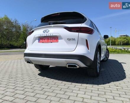 Белый Инфинити QX50, объемом двигателя 2 л и пробегом 14 тыс. км за 29800 $, фото 310 на Automoto.ua