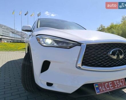 Белый Инфинити QX50, объемом двигателя 2 л и пробегом 14 тыс. км за 29800 $, фото 293 на Automoto.ua