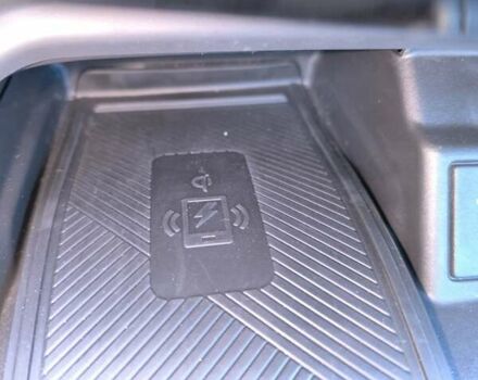 Белый Инфинити QX50, объемом двигателя 2 л и пробегом 14 тыс. км за 29800 $, фото 192 на Automoto.ua