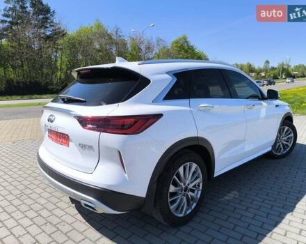 Белый Инфинити QX50, объемом двигателя 2 л и пробегом 14 тыс. км за 29800 $, фото 312 на Automoto.ua
