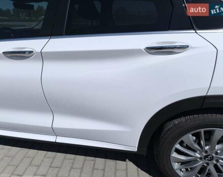 Белый Инфинити QX50, объемом двигателя 2 л и пробегом 14 тыс. км за 29800 $, фото 323 на Automoto.ua