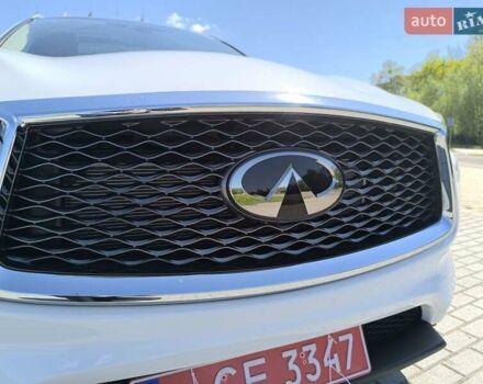 Белый Инфинити QX50, объемом двигателя 2 л и пробегом 14 тыс. км за 29800 $, фото 290 на Automoto.ua