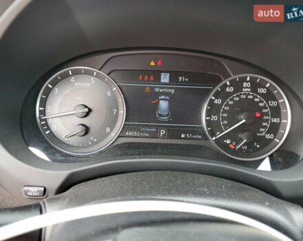 Белый Инфинити QX50, объемом двигателя 2 л и пробегом 66 тыс. км за 20600 $, фото 7 на Automoto.ua