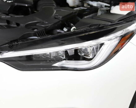 Белый Инфинити QX50, объемом двигателя 1.99 л и пробегом 38 тыс. км за 28999 $, фото 88 на Automoto.ua