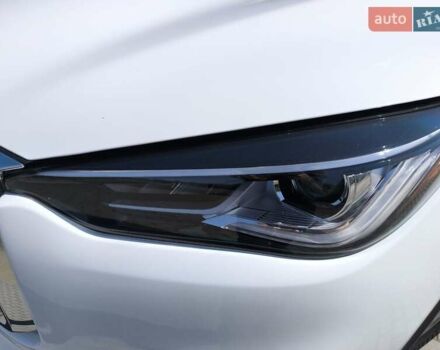 Белый Инфинити QX50, объемом двигателя 2 л и пробегом 14 тыс. км за 29800 $, фото 229 на Automoto.ua