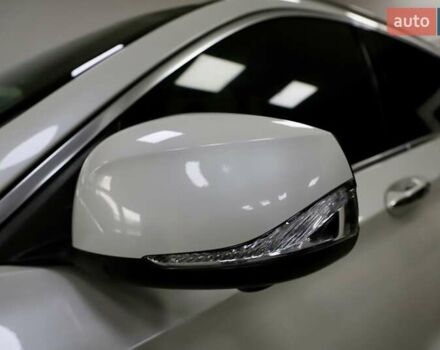 Белый Инфинити QX50, объемом двигателя 1.99 л и пробегом 38 тыс. км за 28999 $, фото 38 на Automoto.ua