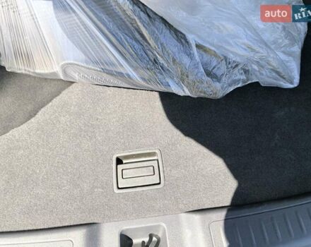 Белый Инфинити QX50, объемом двигателя 2 л и пробегом 14 тыс. км за 29800 $, фото 204 на Automoto.ua