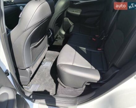 Белый Инфинити QX50, объемом двигателя 2 л и пробегом 14 тыс. км за 29800 $, фото 150 на Automoto.ua