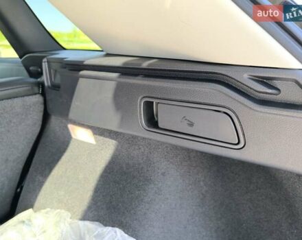 Белый Инфинити QX50, объемом двигателя 2 л и пробегом 14 тыс. км за 29800 $, фото 303 на Automoto.ua