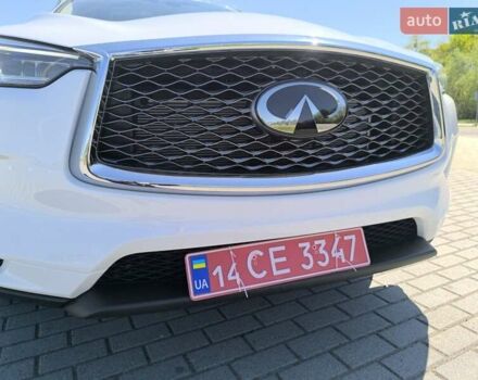 Белый Инфинити QX50, объемом двигателя 2 л и пробегом 14 тыс. км за 29800 $, фото 296 на Automoto.ua