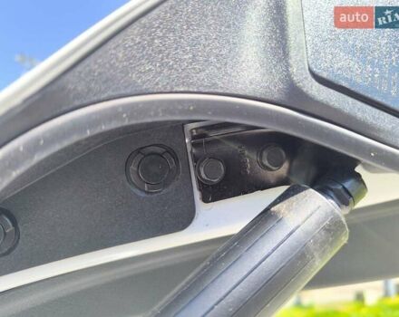 Белый Инфинити QX50, объемом двигателя 2 л и пробегом 14 тыс. км за 29800 $, фото 202 на Automoto.ua