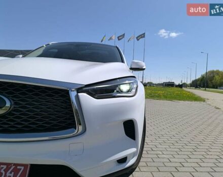 Белый Инфинити QX50, объемом двигателя 2 л и пробегом 14 тыс. км за 29800 $, фото 272 на Automoto.ua