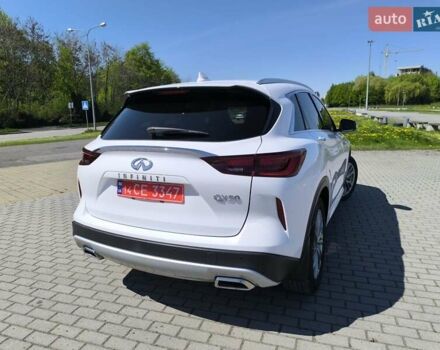 Белый Инфинити QX50, объемом двигателя 2 л и пробегом 14 тыс. км за 29800 $, фото 11 на Automoto.ua