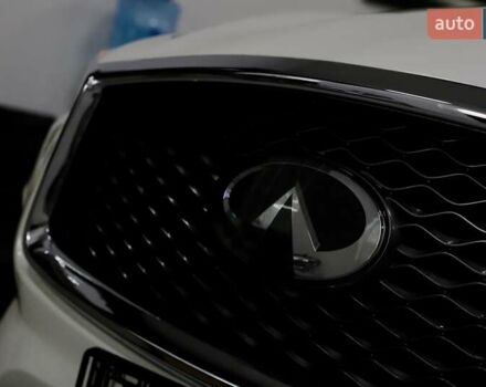 Белый Инфинити QX50, объемом двигателя 1.99 л и пробегом 38 тыс. км за 28999 $, фото 36 на Automoto.ua