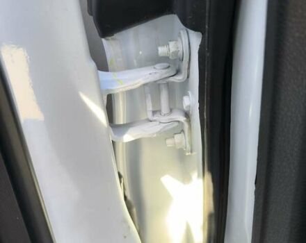 Белый Инфинити QX50, объемом двигателя 2 л и пробегом 14 тыс. км за 29800 $, фото 108 на Automoto.ua