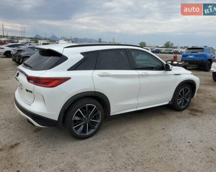 Белый Инфинити QX50, объемом двигателя 2 л и пробегом 66 тыс. км за 20600 $, фото 2 на Automoto.ua