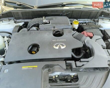 Белый Инфинити QX50, объемом двигателя 2 л и пробегом 14 тыс. км за 29800 $, фото 257 на Automoto.ua