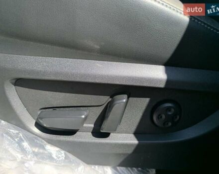 Белый Инфинити QX50, объемом двигателя 2 л и пробегом 14 тыс. км за 29800 $, фото 49 на Automoto.ua