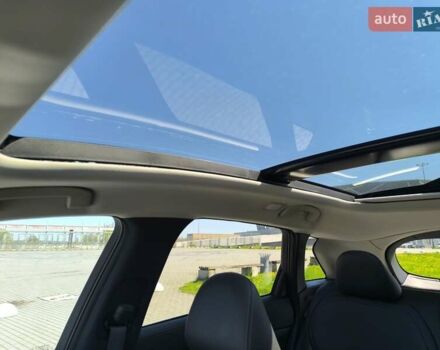 Белый Инфинити QX50, объемом двигателя 2 л и пробегом 14 тыс. км за 29800 $, фото 13 на Automoto.ua