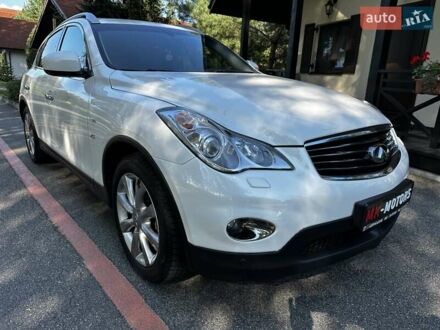 Білий Інфініті QX50, об'ємом двигуна 2.5 л та пробігом 86 тис. км за 16700 $, фото 1 на Automoto.ua