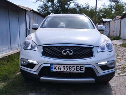 Інфініті QX50 2017 у Києві на Automoto.ua Білий Інфініті QX50, об'ємом двигуна 3.7 л та пробігом 105 тис. км за 17999 $, фото 1 на Automoto.ua