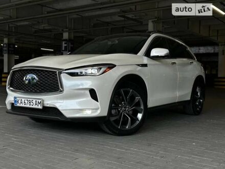 Білий Інфініті QX50, об'ємом двигуна 2 л та пробігом 40 тис. км за 33000 $, фото 1 на Automoto.ua