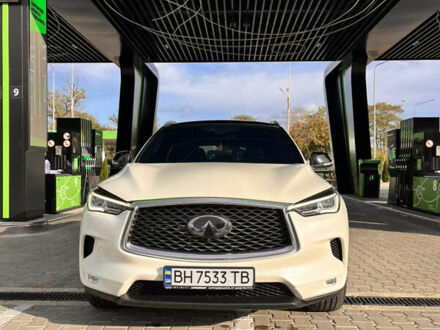 Инфинити QX50 2019 в Одессе на Automoto.ua Белый Инфинити QX50, объемом двигателя 2 л и пробегом 71 тыс. км за 28500 $, фото 1 на Automoto.ua