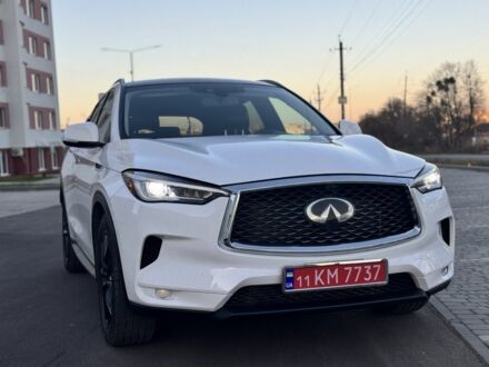Белый Инфинити QX50, объемом двигателя 2 л и пробегом 212 тыс. км за 18200 $, фото 1 на Automoto.ua