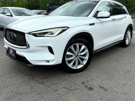 Білий Інфініті QX50, об'ємом двигуна 2 л та пробігом 38 тис. км за 16300 $, фото 1 на Automoto.ua