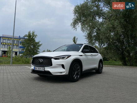 Білий Інфініті QX50, об'ємом двигуна 2 л та пробігом 87 тис. км за 29000 $, фото 1 на Automoto.ua
