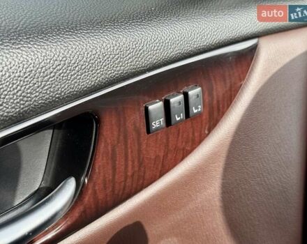 Черный Инфинити QX50, объемом двигателя 3.7 л и пробегом 64 тыс. км за 16800 $, фото 25 на Automoto.ua