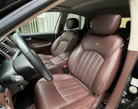 Чорний Інфініті QX50, об'ємом двигуна 3.7 л та пробігом 57 тис. км за 15999 $, фото 4 на Automoto.ua