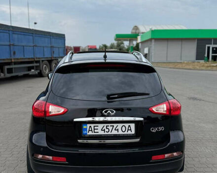 Черный Инфинити QX50, объемом двигателя 2.5 л и пробегом 86 тыс. км за 15000 $, фото 5 на Automoto.ua