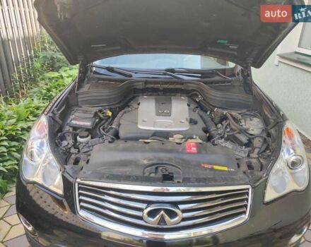 Черный Инфинити QX50, объемом двигателя 2.5 л и пробегом 175 тыс. км за 14699 $, фото 15 на Automoto.ua