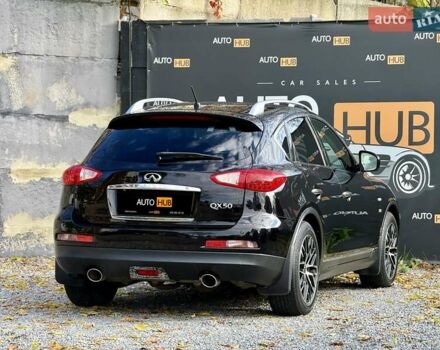 Черный Инфинити QX50, объемом двигателя 3.7 л и пробегом 64 тыс. км за 16800 $, фото 6 на Automoto.ua