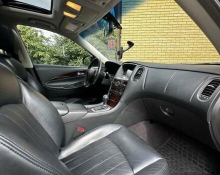 Чорний Інфініті QX50, об'ємом двигуна 3.7 л та пробігом 122 тис. км за 14200 $, фото 7 на Automoto.ua