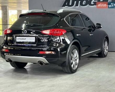 Черный Инфинити QX50, объемом двигателя 3.7 л и пробегом 195 тыс. км за 11800 $, фото 6 на Automoto.ua