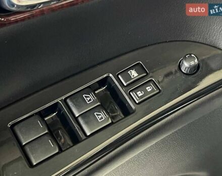 Черный Инфинити QX50, объемом двигателя 3.7 л и пробегом 195 тыс. км за 11800 $, фото 10 на Automoto.ua