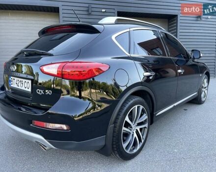 Черный Инфинити QX50, объемом двигателя 3.7 л и пробегом 59 тыс. км за 15900 $, фото 29 на Automoto.ua