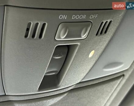 Черный Инфинити QX50, объемом двигателя 3.7 л и пробегом 195 тыс. км за 11800 $, фото 31 на Automoto.ua