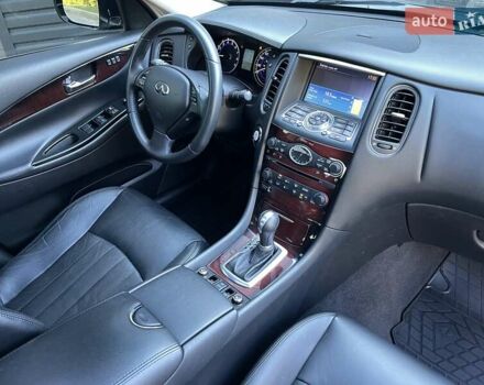Черный Инфинити QX50, объемом двигателя 3.7 л и пробегом 65 тыс. км за 13999 $, фото 71 на Automoto.ua