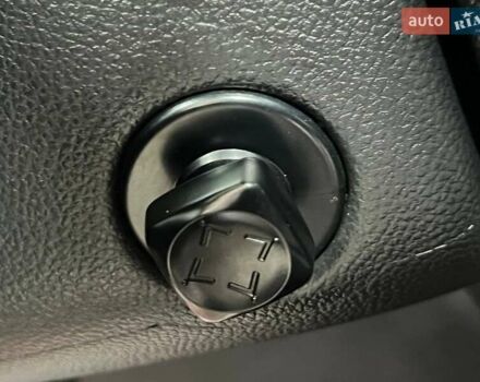 Черный Инфинити QX50, объемом двигателя 3.7 л и пробегом 195 тыс. км за 11800 $, фото 14 на Automoto.ua